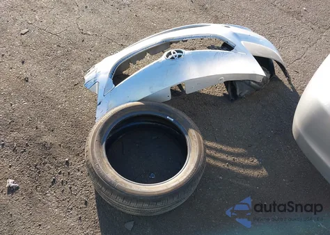 2010 Toyota Yaris from USA, damaged, VIN JTDBT4K3XA1364579